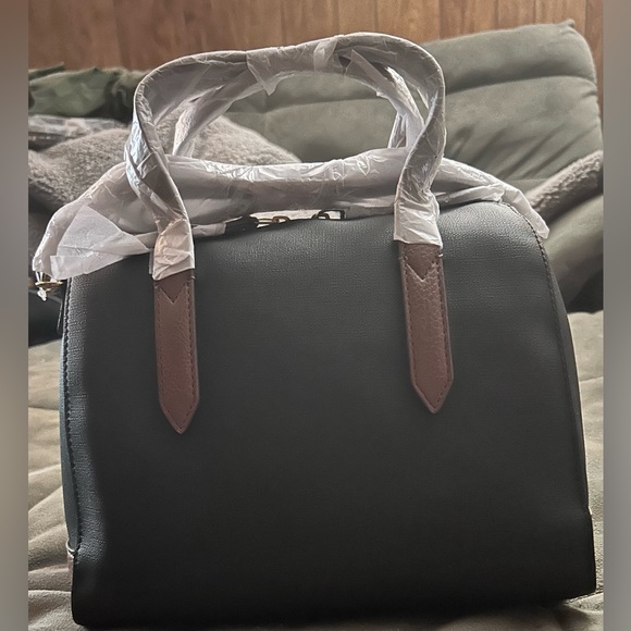 Fossil Handbags - Fossil Sydney Satchel NWT